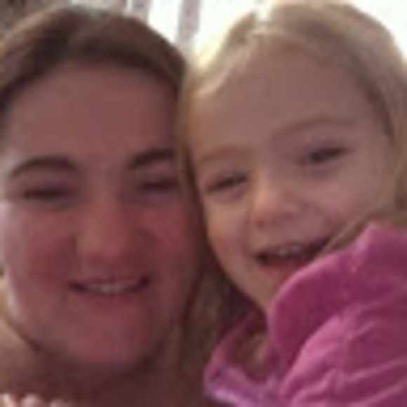 Profile Picture of Michael Maxwell (@michaelmaxwe688) on Poshmark