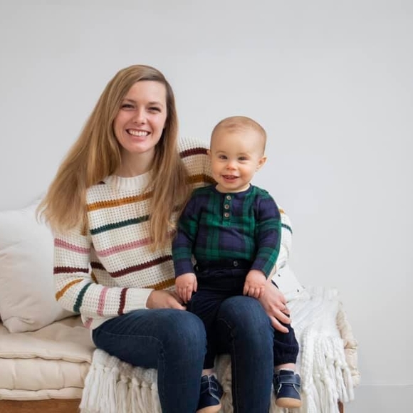 Profile Picture of Andrea Bareman (@andreabareman) on Poshmark