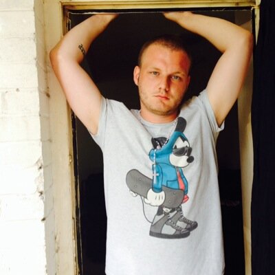 Profile Picture of Jay (@JayLaur24) on Twitter