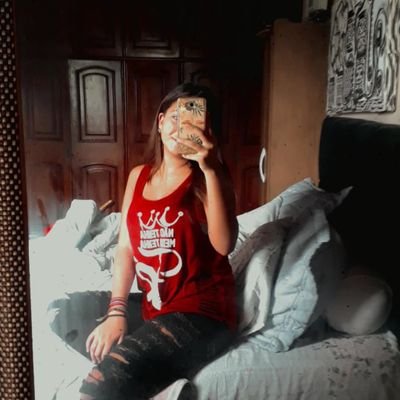 Profile Picture of 《𝙻𝚊𝚛𝚊 𝚑𝚊𝚗𝚗𝚊》 (@Larahannah4) on Twitter