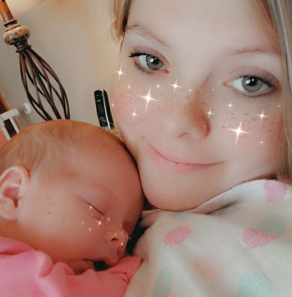 Danielle Jecklin - Poshmark Profile Picture of Danielle Jecklin (@dhamlin91) on Poshmark