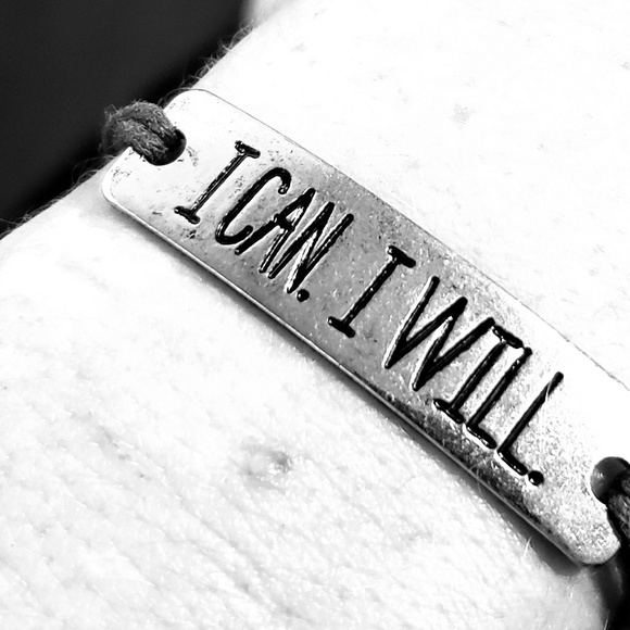 Profile Picture of Nicole Hanekom (@nicoleh437) on Poshmark