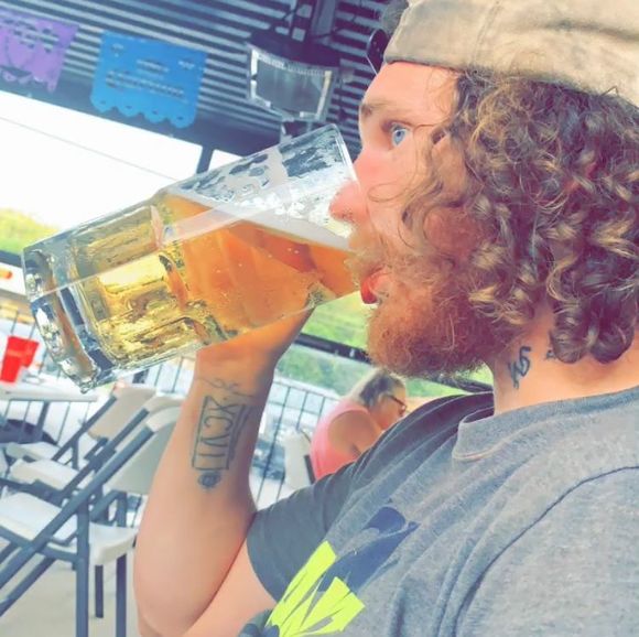 Profile Picture of Brady Hooker (@bradyhooker) on Poshmark