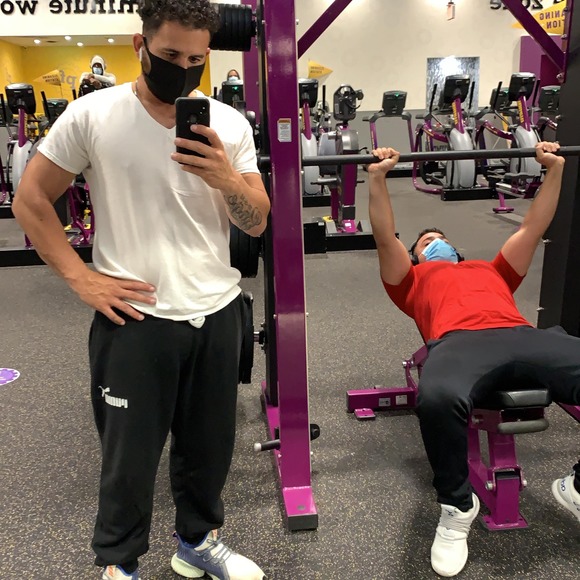 Profile Picture of Steven Valentin (@xsteven2369) on Poshmark