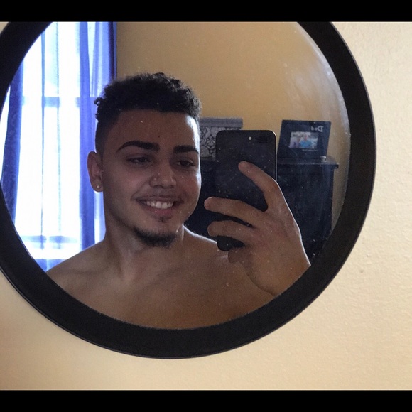 Profile Picture of Assaad Khalifeh (@akalif) on Poshmark