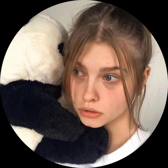 Profile Picture of Ryan Wawrzyniak (@ryanwawrzyniak3) on Poshmark