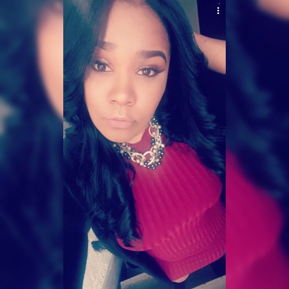 Profile Picture of Maria Vizcaino (@merchii24) on Poshmark