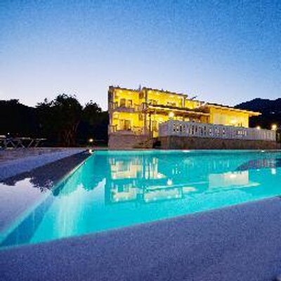 Profile Picture of Alexander's House (@AlexandersParga) on Twitter