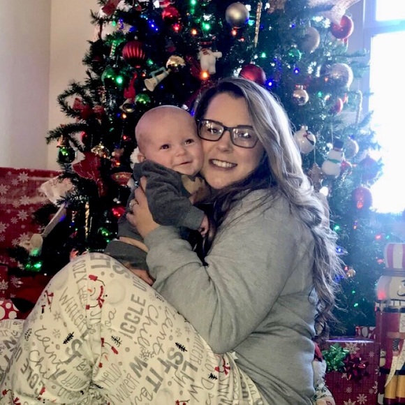 Profile Picture of Haley Isbell (@haleyisbell) on Poshmark