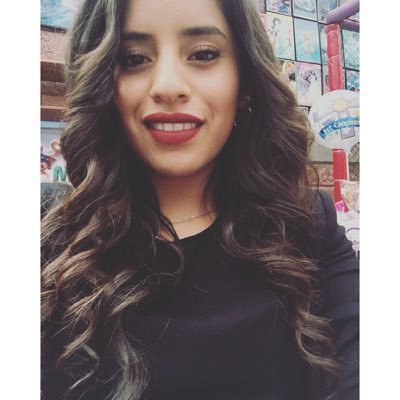 Profile Picture of Mariana Flores (@mari96flowers) on Twitter