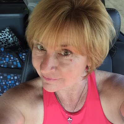 Profile Picture of Diane Cooney (@skinnyassgirl) on Twitter