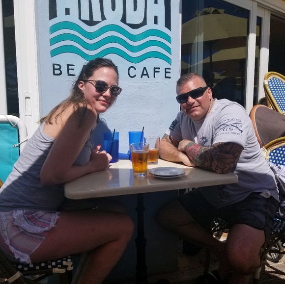 Profile Picture of Lori Pagano (@lp2282) on Poshmark