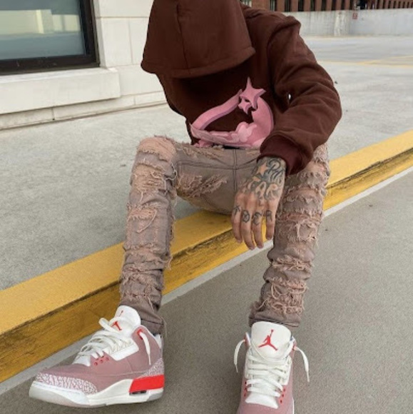 Profile Picture of Alyse Barnes (@muddy56) on Poshmark