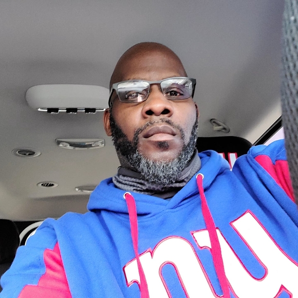 Profile Picture of Carl Vassell (@cmv33bk) on Poshmark