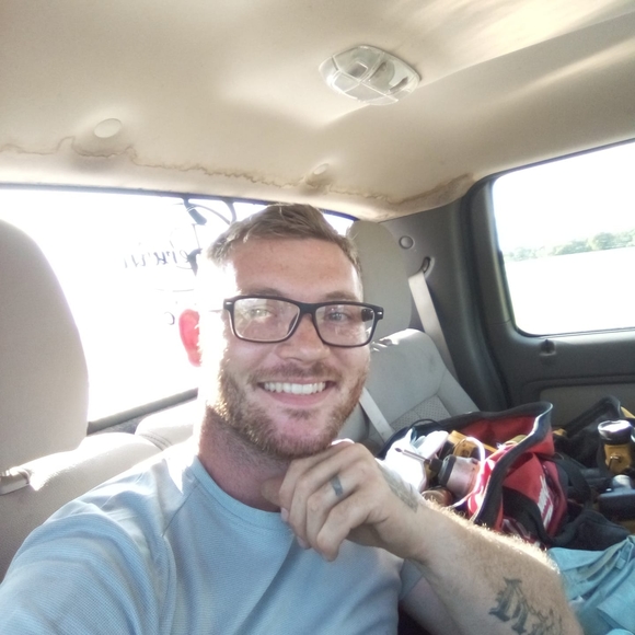 Profile Picture of Eric Drapp (@ericdrapp) on Poshmark