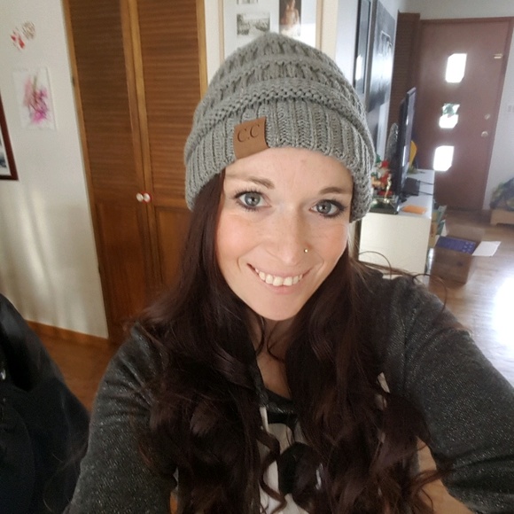 Profile Picture of Haley Darrell (@freckledmama) on Poshmark