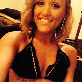 Profile Picture of Allison Vincent (@alaskababyy) on Pinterest