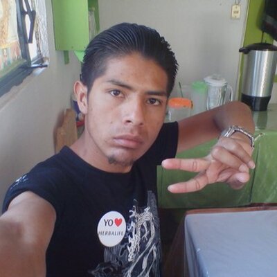 Profile Picture of Victorino González (@vivairie) on Twitter