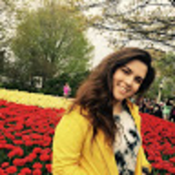 Profile Picture of Elanja Corosky (@elanjacorosky) on Poshmark