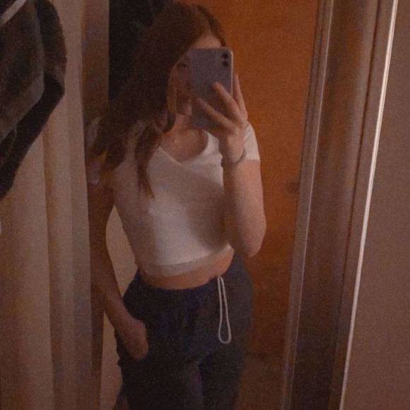 Profile Picture of Carlie Moyer (@softball4eva006) on Poshmark