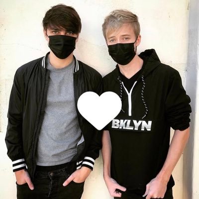 Profile Picture of  ❤️sam And Colby ❤️ (@Emily27921697) on Twitter