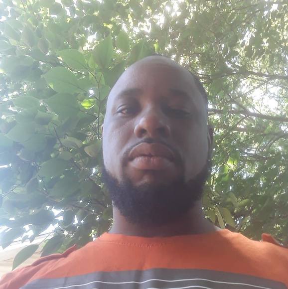 Profile Picture of Andrew Harvey (@andrew_harvey) on Poshmark