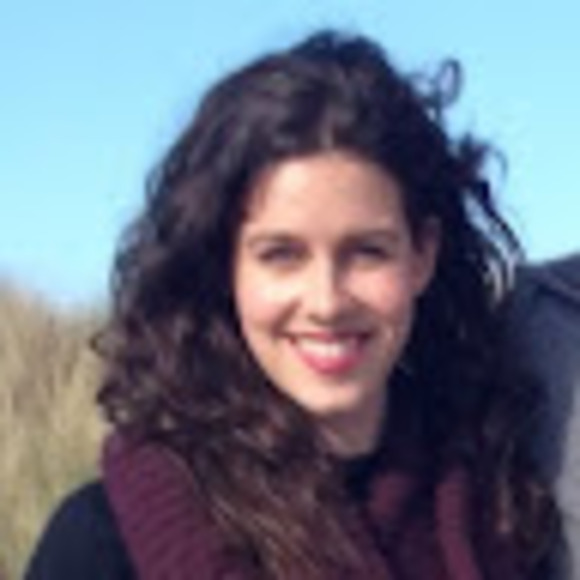 Profile Picture of Julia cyrene Frankenbach (@frank23j) on Poshmark