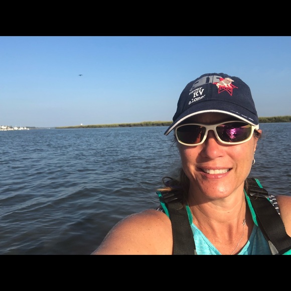 Profile Picture of Julie Wisby (@juliewisby) on Poshmark