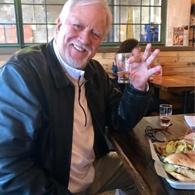Profile Picture of Peter VanderBeek (@petervb78) on Twitter