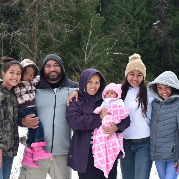 Profile Picture of Trisha Spinney (@byrdtrav) on Poshmark