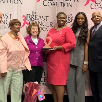 Profile Picture of Robin Shine-Maddox (@Robinmindy) on Twitter