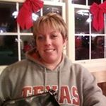 Profile Picture of Debbie Crabbe (@crabbedebbie) on Instagram