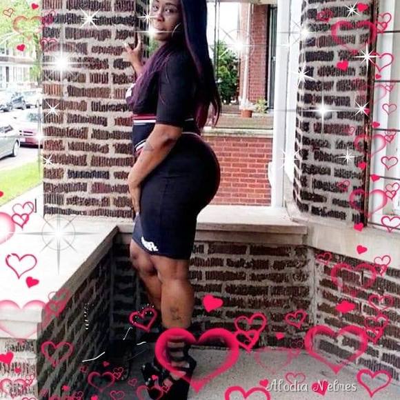 Profile Picture of Amelia Ballard (@kenjeil1973) on Poshmark