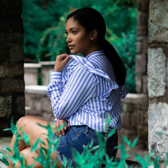 Profile Picture of Rachael Anders (@rachaelsmiles) on Poshmark