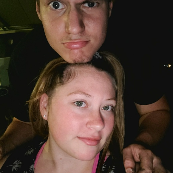 Profile Picture of Kenzie Bishop (@kenzie4work) on Poshmark