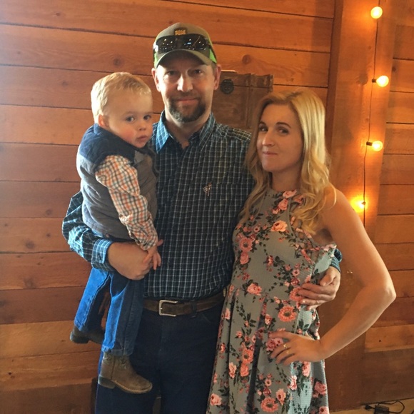 Profile Picture of Kristen Nicolson (@knicolson17) on Poshmark