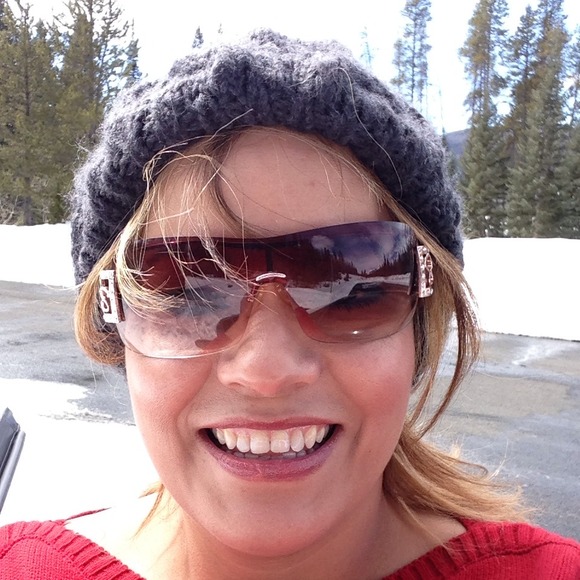 Profile Picture of Alma San miguel (@almays) on Poshmark