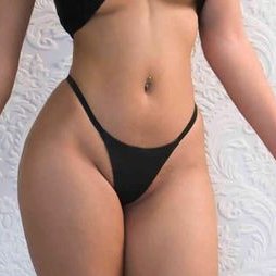 Profile Picture of Lucía Solis (@luciasolis69) on Twitter