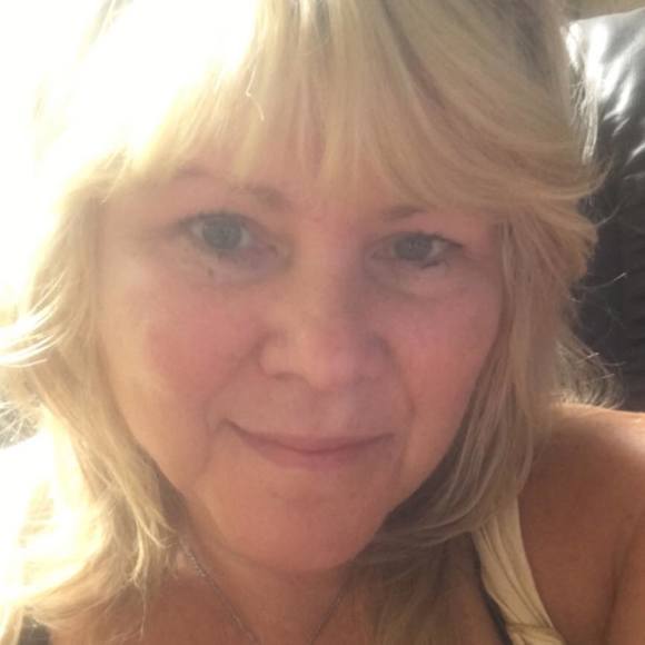 Profile Picture of Ruthann Allsopp (@ruthannja) on Poshmark