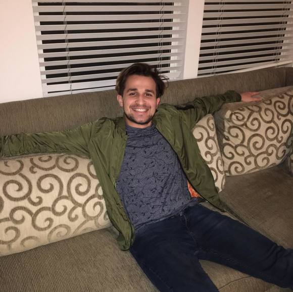 Ayman Abduljawad - Poshmark Profile Picture of Ayman Abduljawad (@kakashi2) on Poshmark
