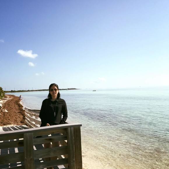 Profile Picture of Yihui Fu (@ninefu) on Poshmark