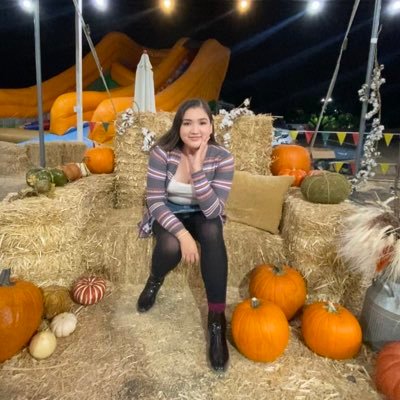 Profile Picture of Lucy Noel 🌞 (@noel__lucy) on Twitter