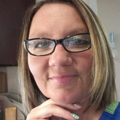 Profile Picture of Crystal Calhoun (@bluebeauty75) on Twitter