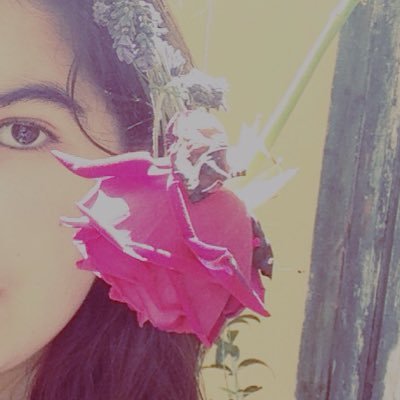 Profile Picture of Petite Brunette (@Dija10Ben) on Twitter