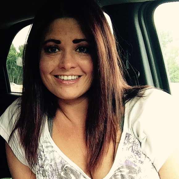Profile Picture of Audrey Addison (@ana1279) on Poshmark