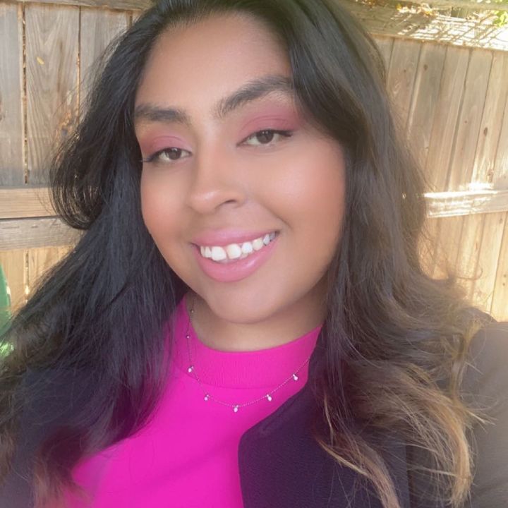 Profile Picture of Daniela Palos (@danielapalos01) on Tiktok