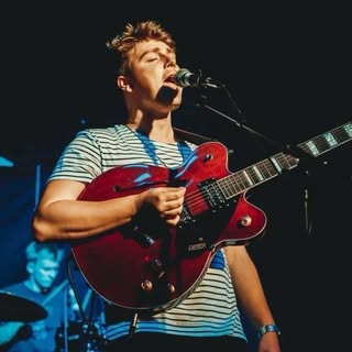 Profile Picture of • JAMES BURRAGE (@jamesburrageuk) on Instagram