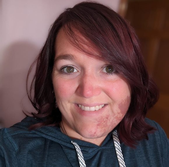 Profile Picture of Amanda Burner (@aburner7911) on Poshmark