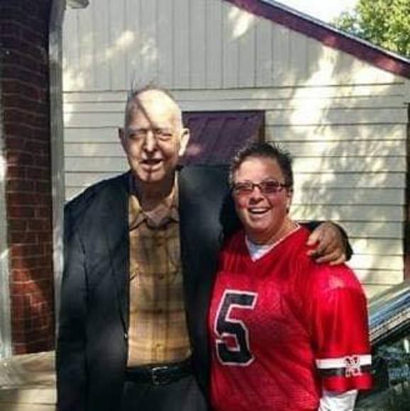 Profile Picture of Joan Caha (@jcaha) on Poshmark