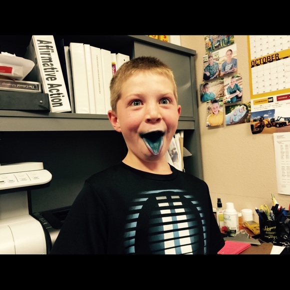 Profile Picture of Craig Hollingshead (@huntinfool28) on Poshmark